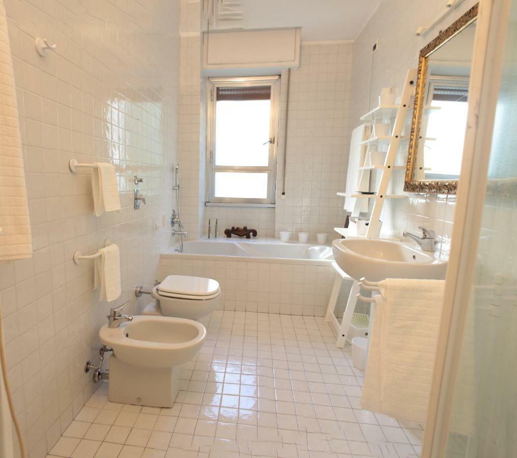 Ferienwohnung Luminous Stylish Quiet 150M2, Tre Torri Mailand Exterior foto
